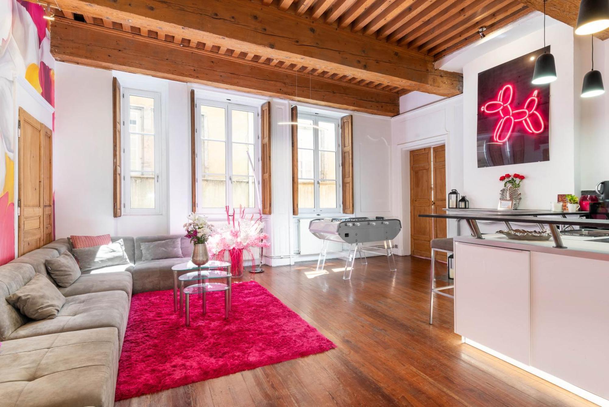 Le XVI De La Rose Lägenhet Lyon Exteriör bild
